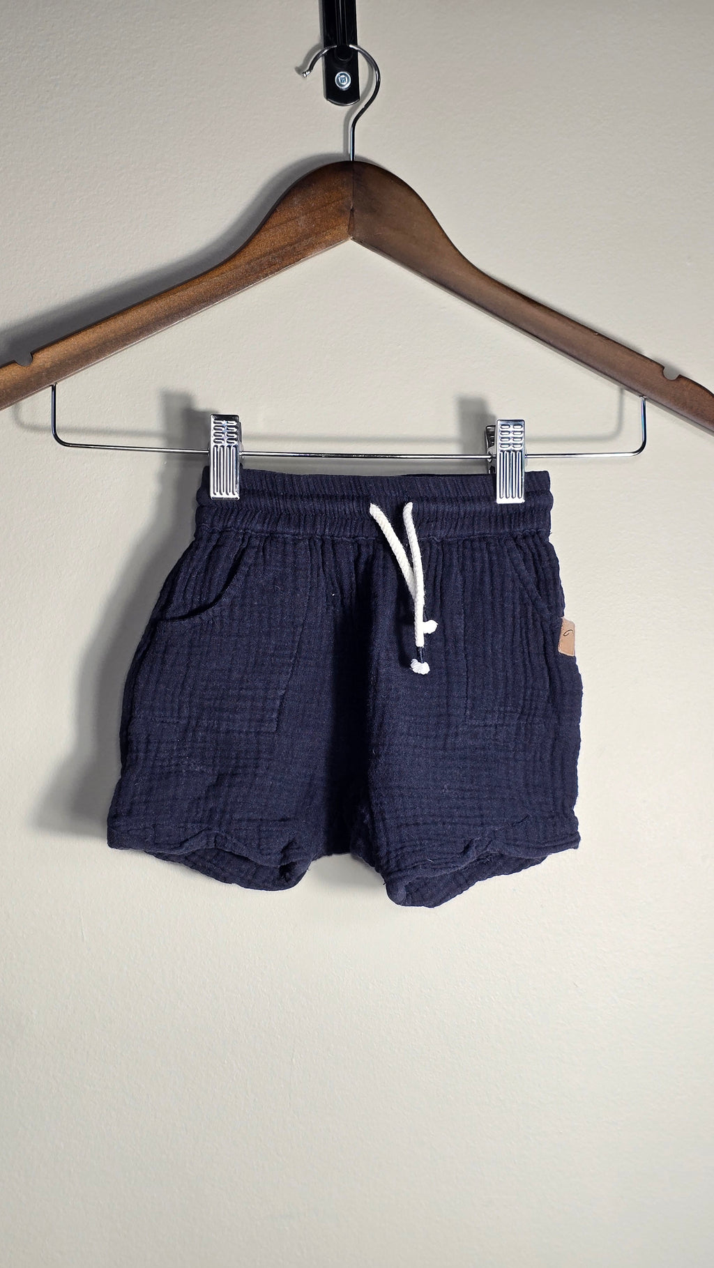 Lot de 2 shorts | Carter's (vert) et Blumind (marine) | 12 mois