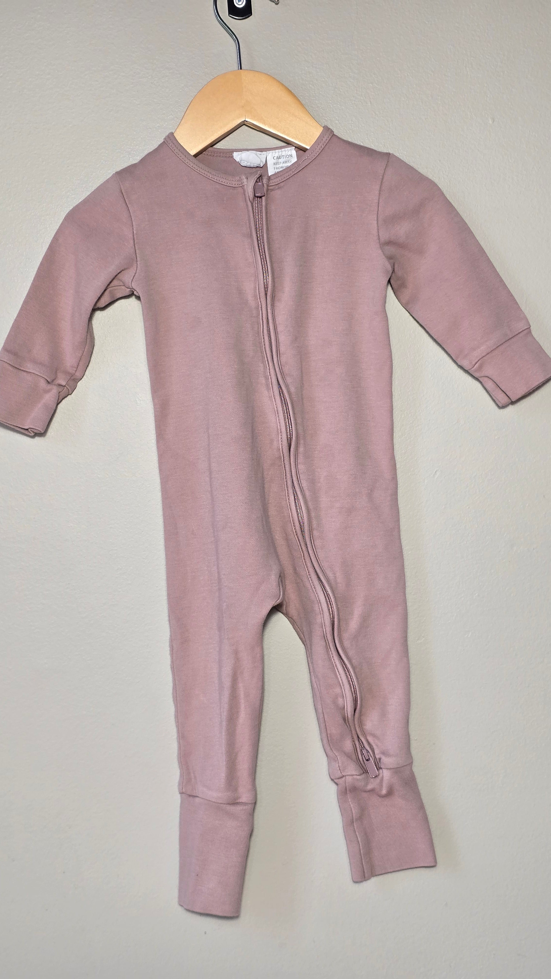 Footless pajama - Dusty pink | Jamie Kay | 6-12 months *Imperfect at the collar