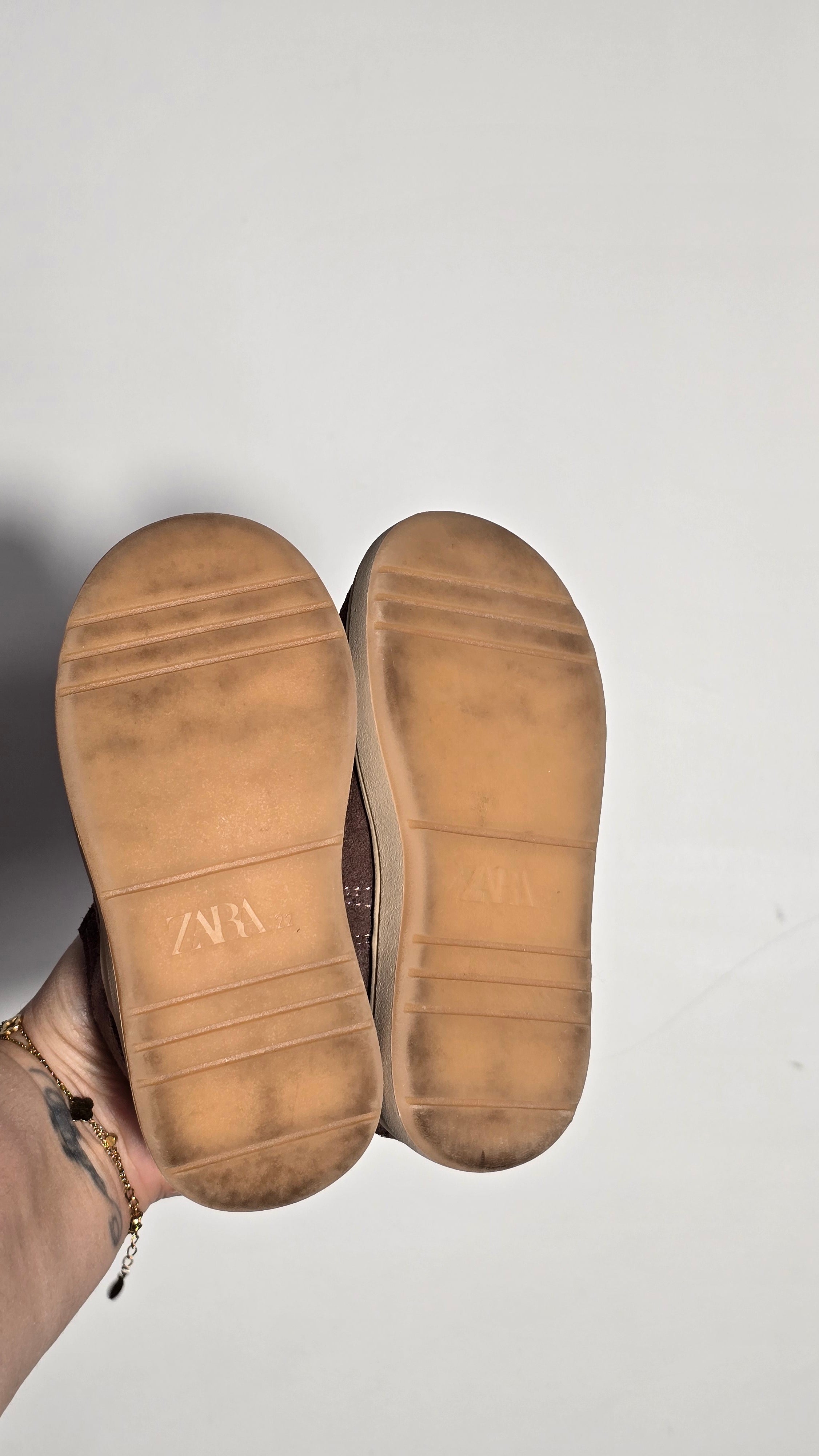 Botillons style uggs intérieur super doux | Zara | 22