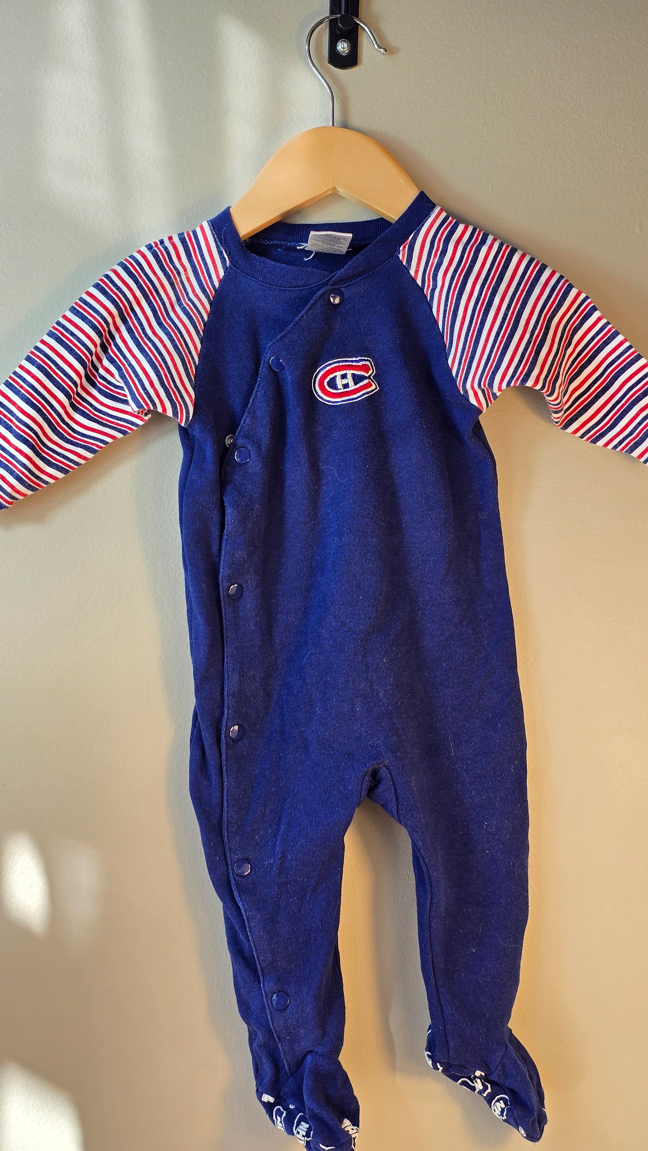 Pyjama Canadiens de Montréal à boutons | Marque inconnue | 6-9 mois