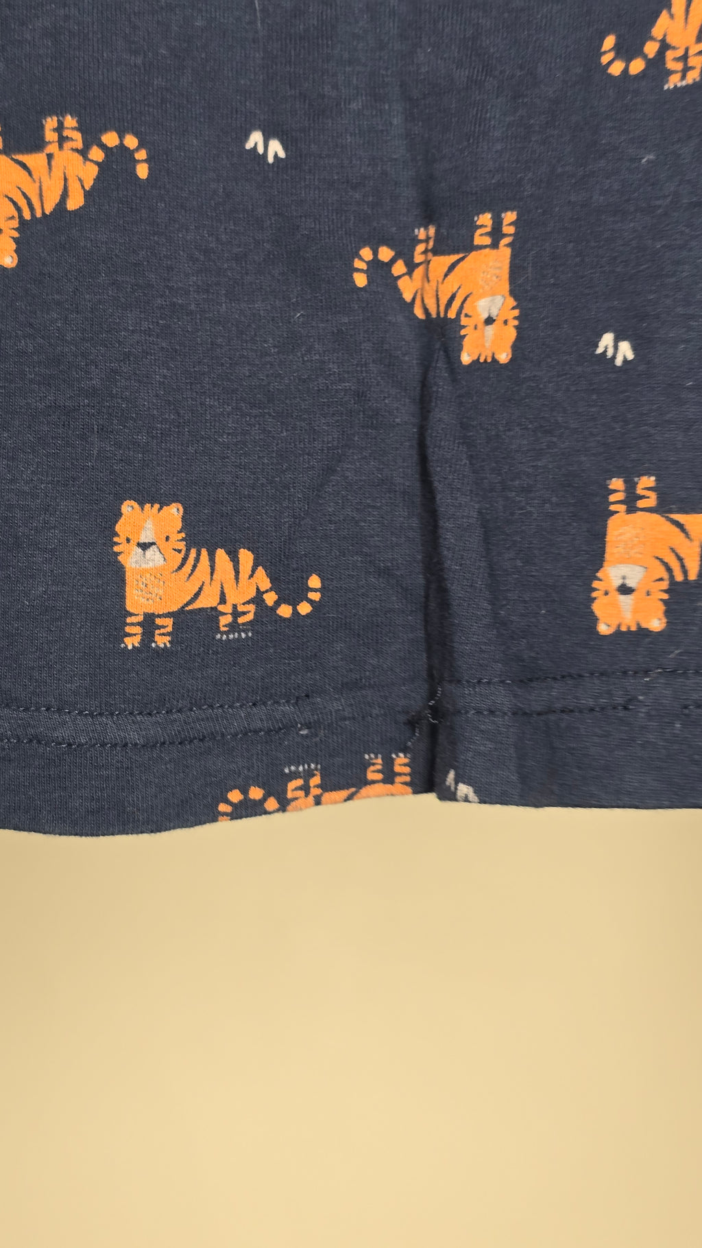 Pyjama 2 pièces tigres | Petit Lem | 24 mois *couture défaite dans le bas du dos