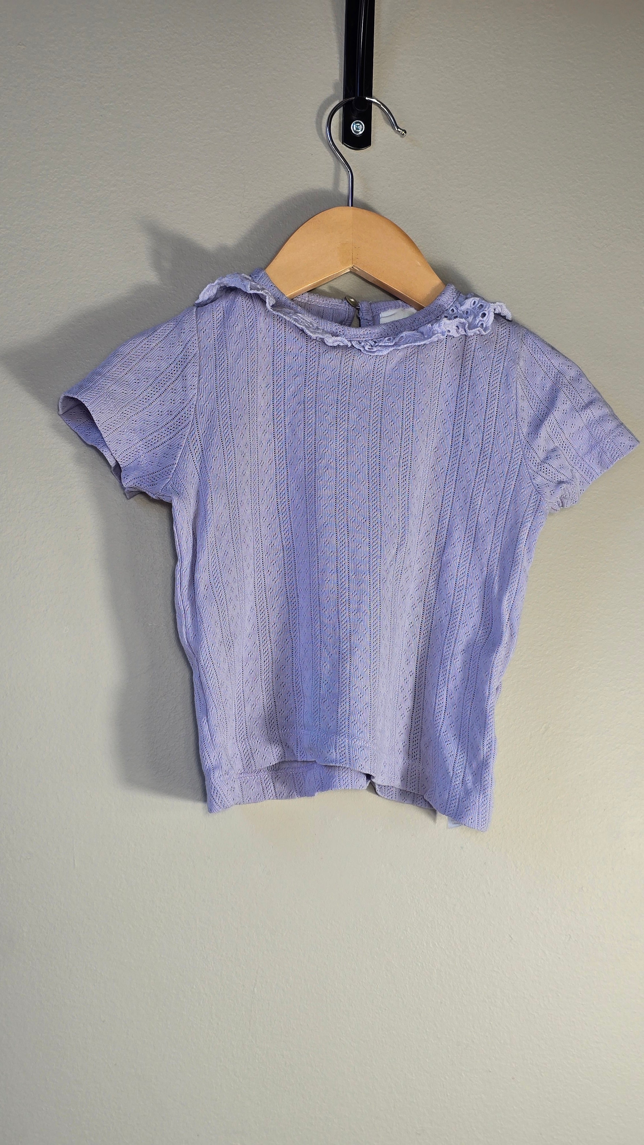 Pointelle lace Peter Pan collar T-shirt | En Fant | 2T *Slight discoloration at the bottom of the shirt
