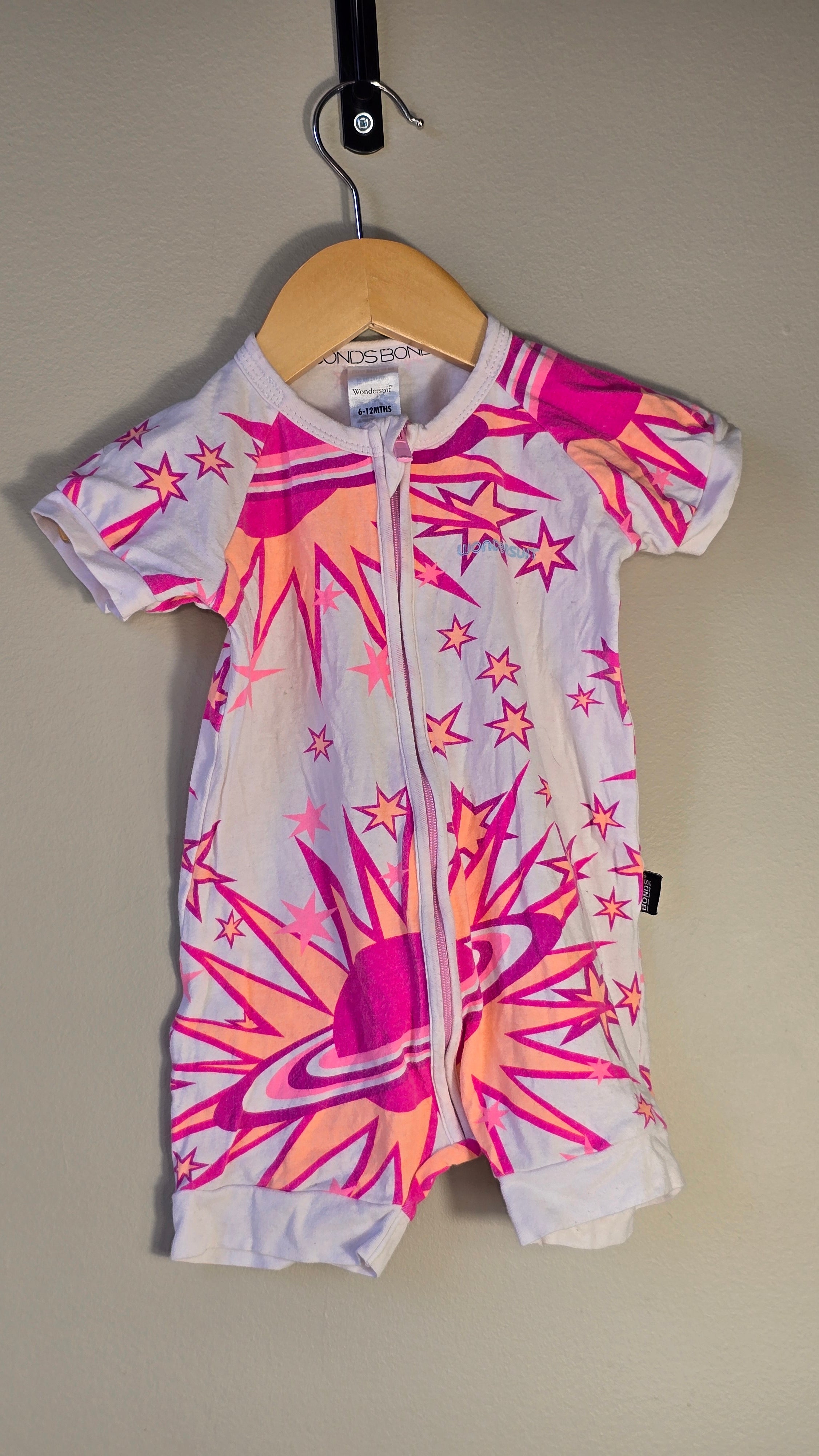 Wondersuit short | Bonds | 6-12 months