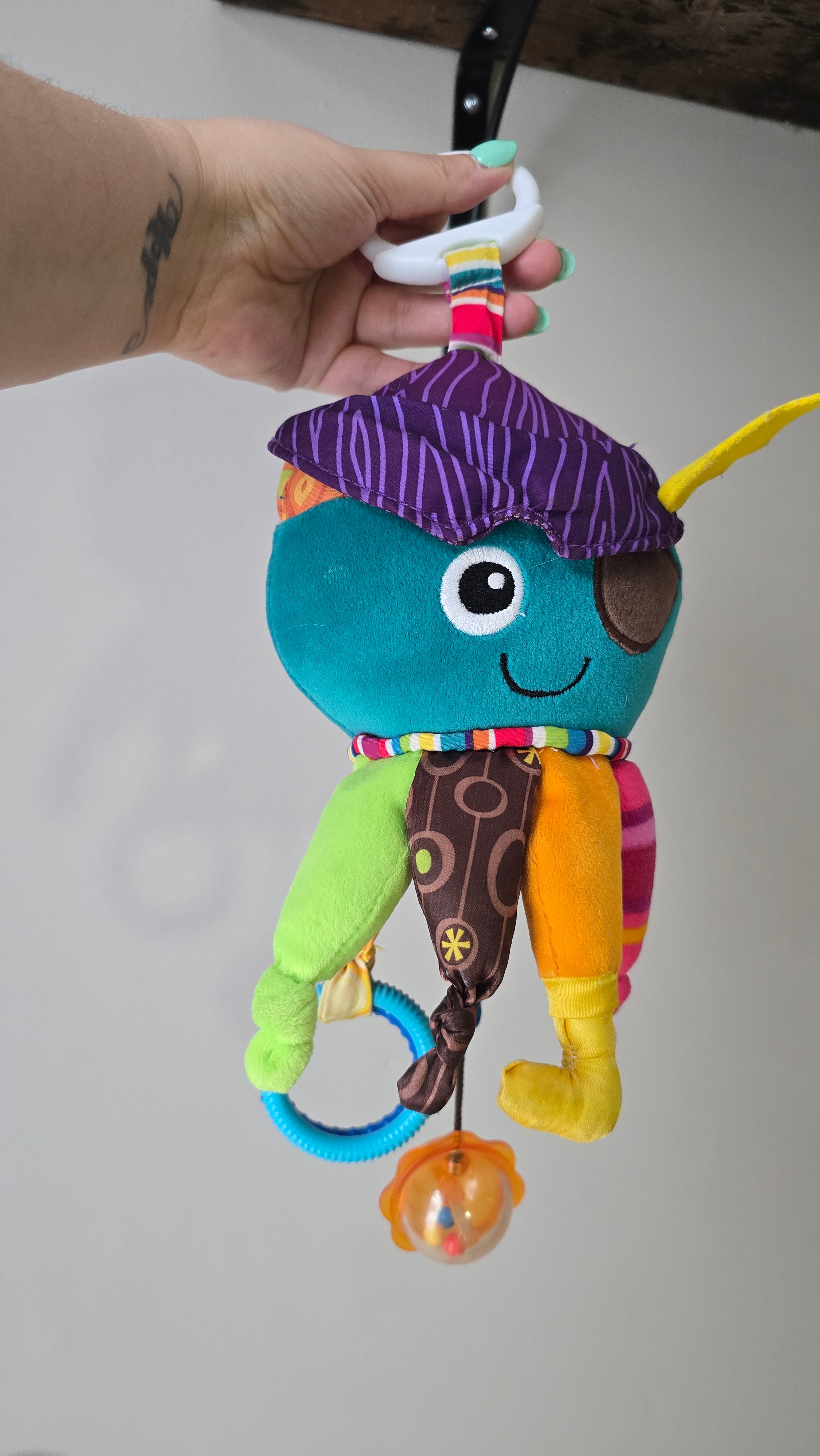 Jouet à accrocher pour bébé