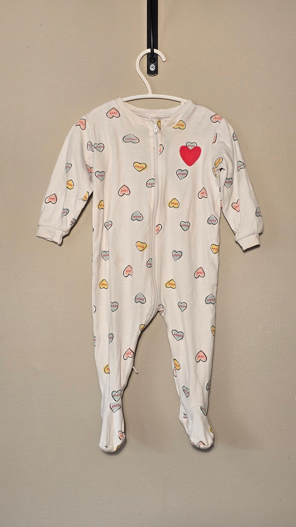 Pyjama coeurs bonbons | Pekkle | 6 mois *Petite tache au col