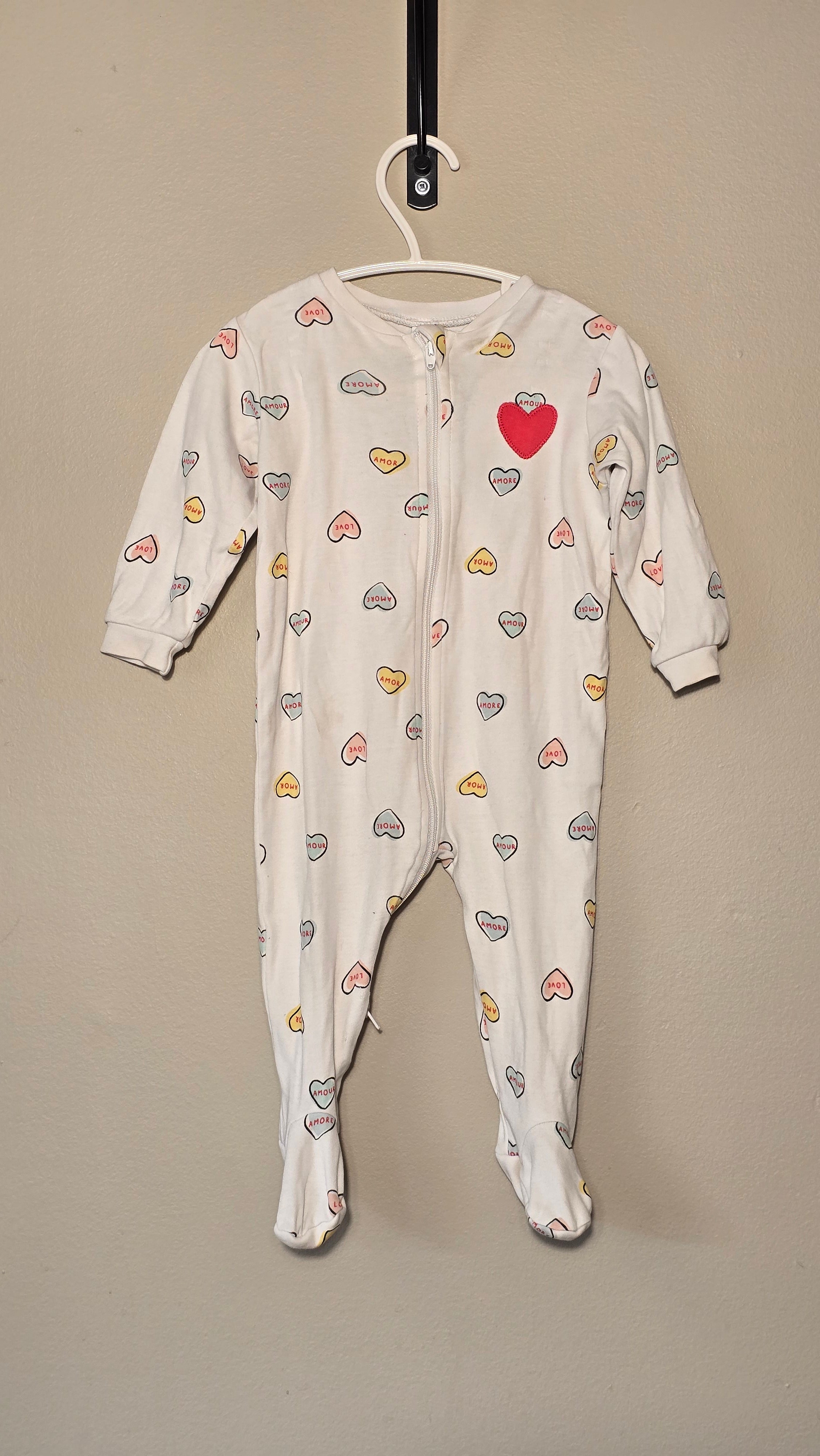 Pyjama coeurs bonbons | Pekkle | 6 mois *Petite tache au col