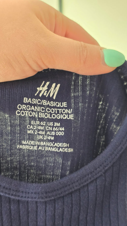 H&M Bodysuit 2-4 months