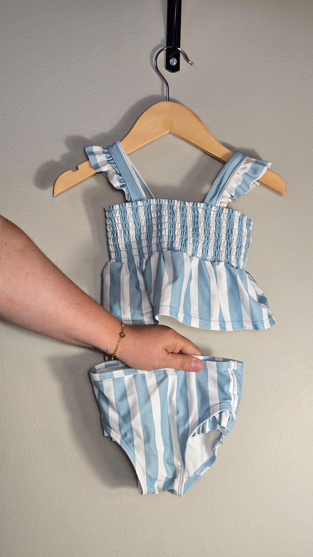 2-Piece Swimsuit | Carter's | 2T *Small imperfections on the bottom