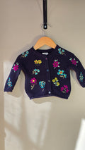 Cardigan crocheté à broderies florales | Next | 3-6 mois