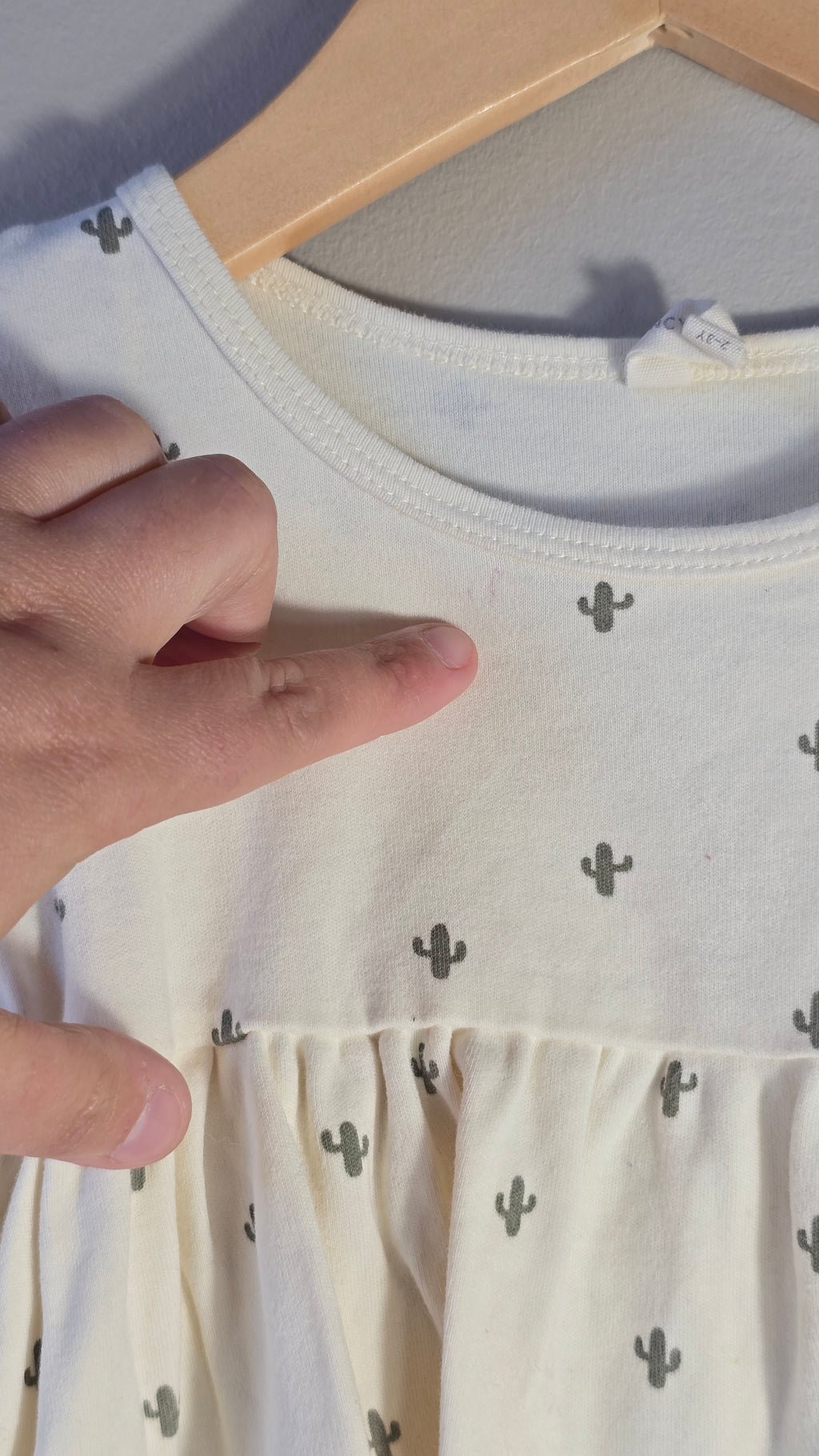 Cactus dress | Quincy Mae | 2-3 years *Tiny stain
