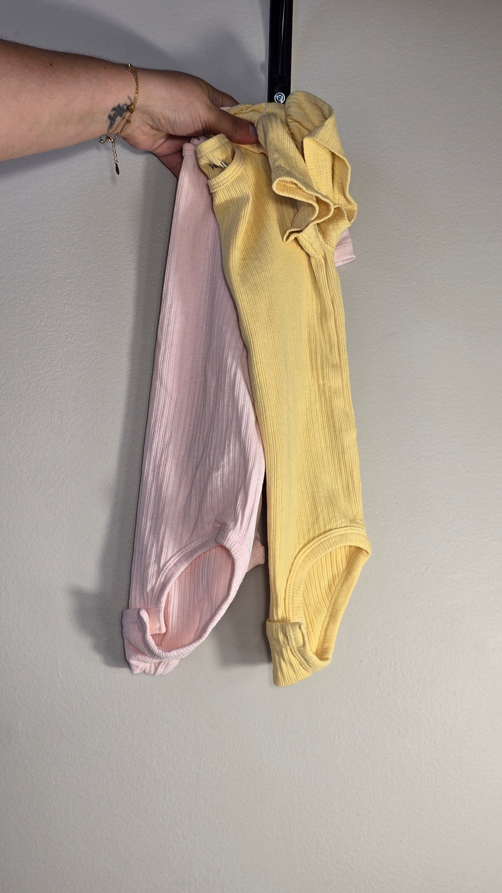 2-Pack Ribbed Onesies | Pekkle | 24 Months *Only Washed