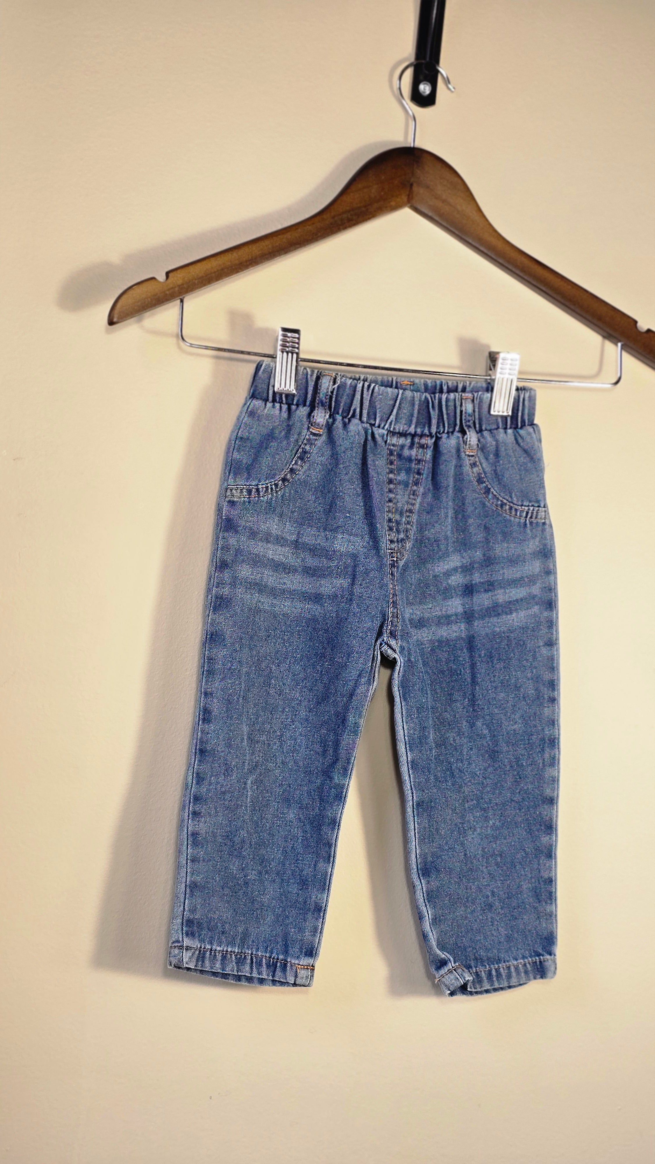 Jeans taille extensible | Marque inconnue | 12-18 mois *Le jeans est 0 extensible, sauf à la taille